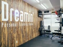 ドリーミン 新宿(Dreamin)/広々とした空間のパーソナルジム