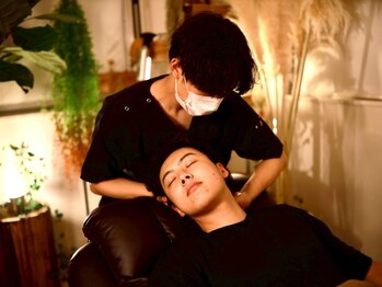 アドニス 表参道(Adonis)の写真/《毎日頑張る男性必見！》特別な空間で都会の喧騒を忘れ身も心もリフレッシュ！人目を気にせずリラックス◎