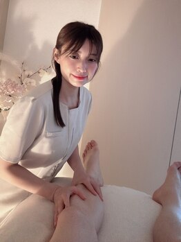 プレジールサロン(plaisir salon)の写真/お仕事帰りのビジネスマンにも好評のヘッドスパやリンパマッサージで、重たかった身体も心もスッと軽く◎