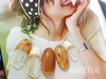 アグニークリッシェ(Agunik Riche)/【花柄ネイル】