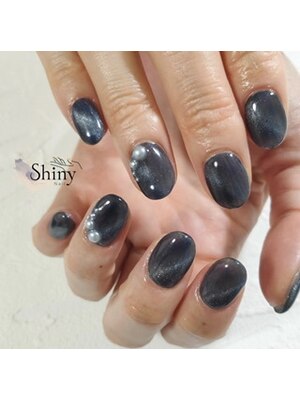 Shiny Nail【シャイニーネイル】