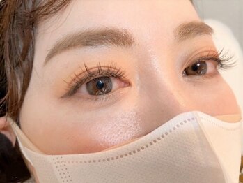 サロン ド フォース(SALON DE FORCE)の写真/【持続力が好評◎】フラットラッシュやボリューム感がでるWフラットがおすすめ♪理想のお目元が叶います★