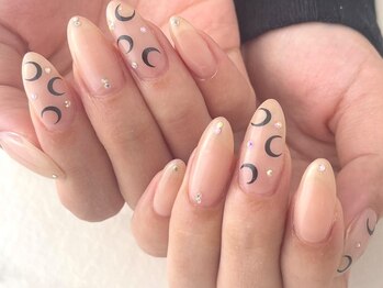 ファースト 博多バスターミナル店(FIRST)の写真/博多駅直結！アクセス良好で通いやすい◎《美爪育成コース¥9570》＊長さ出し本数自由◎美しく華奢な指先に