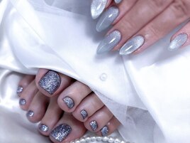 ハンドとフットの同時施術も♪