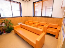 痛みの改善なら！のぎのもり接骨院【全身の関節の痛み/腰痛/頭痛/首肩/肘】/のぎのもり接骨院 | 内観