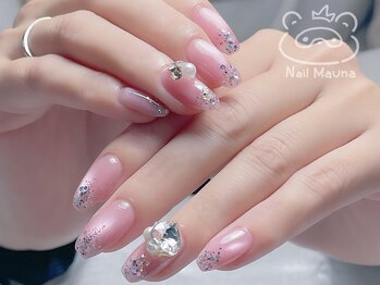 ネイルマウナ(Nail Mauna)の写真/駅徒歩3分で叶う！マグネットで上品に映えるシンプルワンカラーで時短美容♪