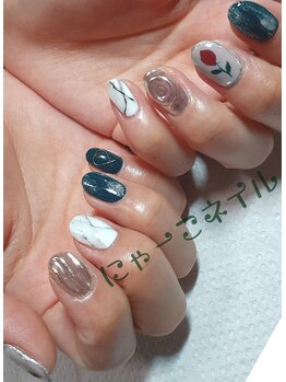 にゃーこネイル/アンティーク☆持ち込みデザイン