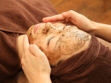 【eyebrow&ハーブピーリング専門店】はお顔の施術に特化したサロンです♪3つのメリット☆