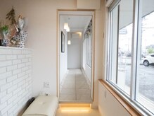 フルミー(fulme.)/来店の流れ2　廊下