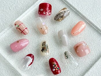 ネイルクイック 新横浜プリンスペペ店の写真/選べる豊富なデザイン！人気のトレンドアートも楽しめる♪定額メニューで指先美人に！