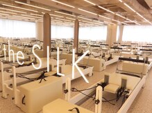 ピラティス the SILK 千葉店【肩こり/リンパ/痩身/ダイエット/たるみ/骨盤矯正】/