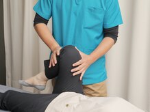 オカモト鍼灸整骨院/骨盤矯正/肩甲骨/猫背＆姿勢矯正