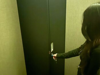 眠れる森のヘッドスパ 千葉店/お持ち物は、鍵付きロッカー