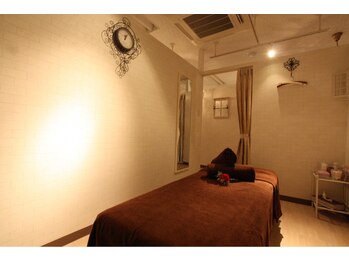 小顔フェイスラボ 金山店(小顔Face Labo.)/個室でゆったりと♪