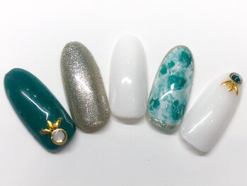 スリール(Sriel)/ハンド定額7980円