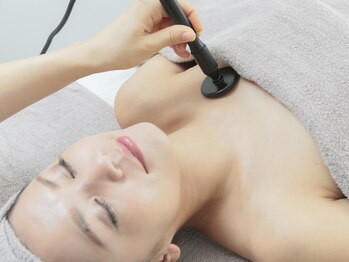 ビューティールーム リヴィア(BEAUTY ROOM RIVIA)/【バスト】光で細胞修復¥6800