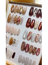 グレースビューティ(gracebeauty)/季節のマグネットネイルデザイン