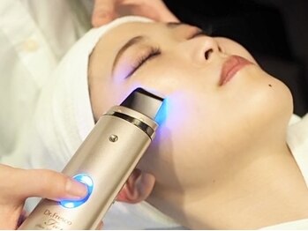 ヒロギンザ ヘアサロン 新橋銀座口店(HIROGINZA HAIRSALON)の写真/【どこから見られても自信が持てる肌へ】シェービング+ピーリングで毛穴ケア!内側から輝くようなツヤ肌♪