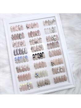アジュールネイル 名古屋栄店(AzurNail)の写真/【オフ込シンプルデザイン¥4000/無制限ART2本付¥4500】全メニューオフ込!何度来ても同じ価格★当日予約OK♪