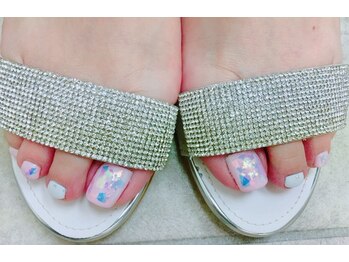 ネイルサロン ティアラリュクス 市川北口店(Tiara Luxe)/キラ艶フット