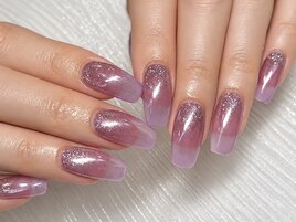 くすみパープルラメグラ