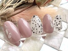 ネイルサロンアンドスクール ラフィーネ 池袋店/ダルメシアン×春色◆￥6990