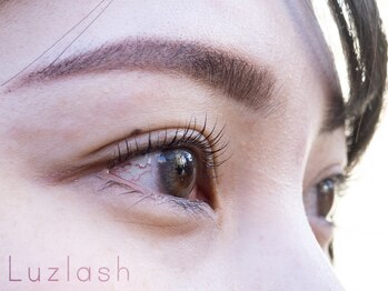ルースラッシュ 赤坂店(Luzlash)の写真/第一印象を決める眉毛&目元★プロの技術で感動の仕上がりを体験！思い通りのアイブロウスタイリング♪