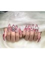 ラッキーネイル(lucky nail) マグネットフレンチでガーリーネイル、パーツに動きをつけました