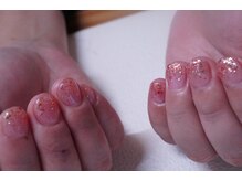 プチリリィ(Petit Lily)/キラキラのラメグラデ