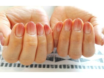 トータルサロン 白べぇーっ プラス/グラデーションネイル☆