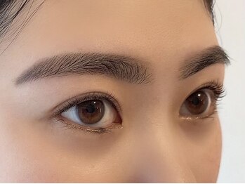 ウムドット(Um.)/パリジェンヌ+眉毛セット