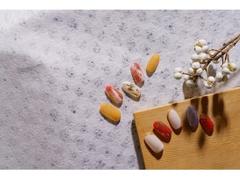 ツメトトノウ/2022四季_春ネイル-蚕起食桑-