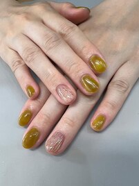 マスタードカラーミラーネイル