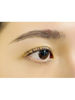 クールな目元にしたい