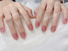 フォルトゥーナ 神田(Fortuna)/肌馴染み爪先キラキラネイル