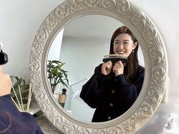 アクア 池袋店(AQUA)の写真/《セルフホワイトニングで輝く笑顔に》純白のドレス×とびっきりの笑顔に映えるのは自然に真っ白な歯♪