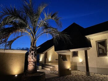 アオイ(AOI)/海外リゾート風 一棟貸切サロン