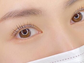 スマートポッシュ(Smart posh)の写真/美しい仕上がり×高いキープ力◎まつげパーマ¥3850/まつげケアパーマ・マイラミネーション¥6600