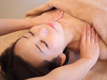 サロン ド ボーテ マール(salon de beaute MARL)/《ミューズ》デコルテ胸部リンパ