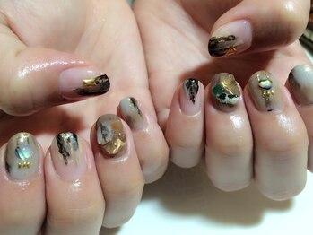 ネイル&アイラッシュ ルミア(Nail & Eyelash LUMIA)/☆付け放題ジェルネイル☆