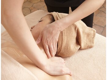 カブール 町田店/デコルテ