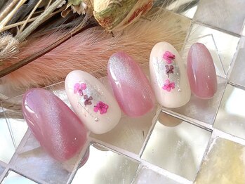 ネイルサロンアンドスクール ラフィーネ 池袋店/マグネット×押し花◆￥7990