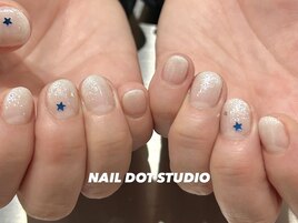 白ラメグラデに星ホログラム