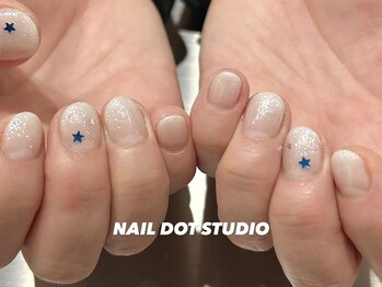 白ラメグラデに星ホログラム