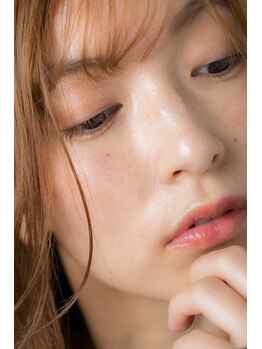 リノナ シル(LINONA cil)/遠くから見ても印象的な目元♪