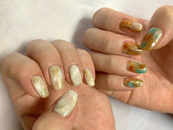 アトリエ ルー ネイルメゾン(atelier RU nail maison)/ニュアンスアシメネイル