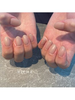 リッシュ(RICHE)/自爪風マットベージュ