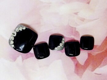 ネイルライフ(NailLife)/きれいめビジューネイル