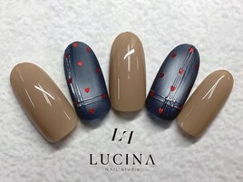 H-642大人ハートチェックネイル