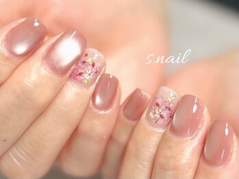 s.nail【エスネイル】大崎市古川 フィルイン対応/定額/ワンカラー/マグネットの写真/【30～50代支持率◎】資格多数の実力派が叶える、日常に溶け込む上品＆洗練されたシンプルネイル！